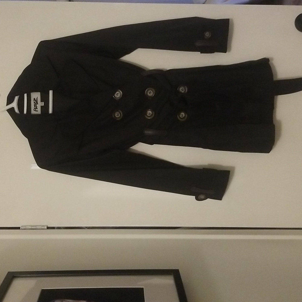 Pizazz: short belted trench coat